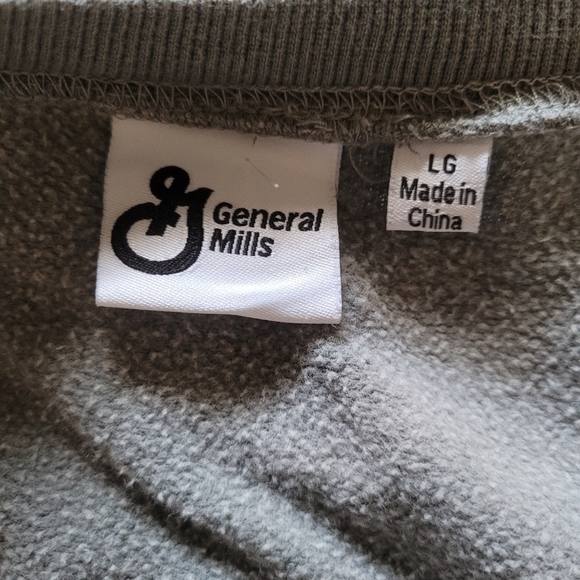 Vintage - 90s General Mills Character Gray Cropped Sweatshirt - Picture 5 of 5
